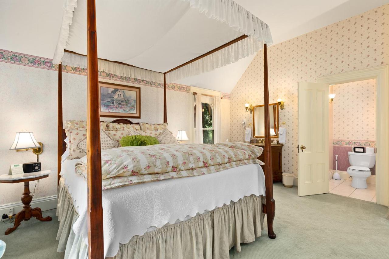 The Gables Wine Country Inn ซานตา โรซา ภายนอก รูปภาพ