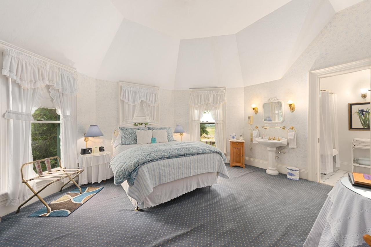 The Gables Wine Country Inn ซานตา โรซา ภายนอก รูปภาพ