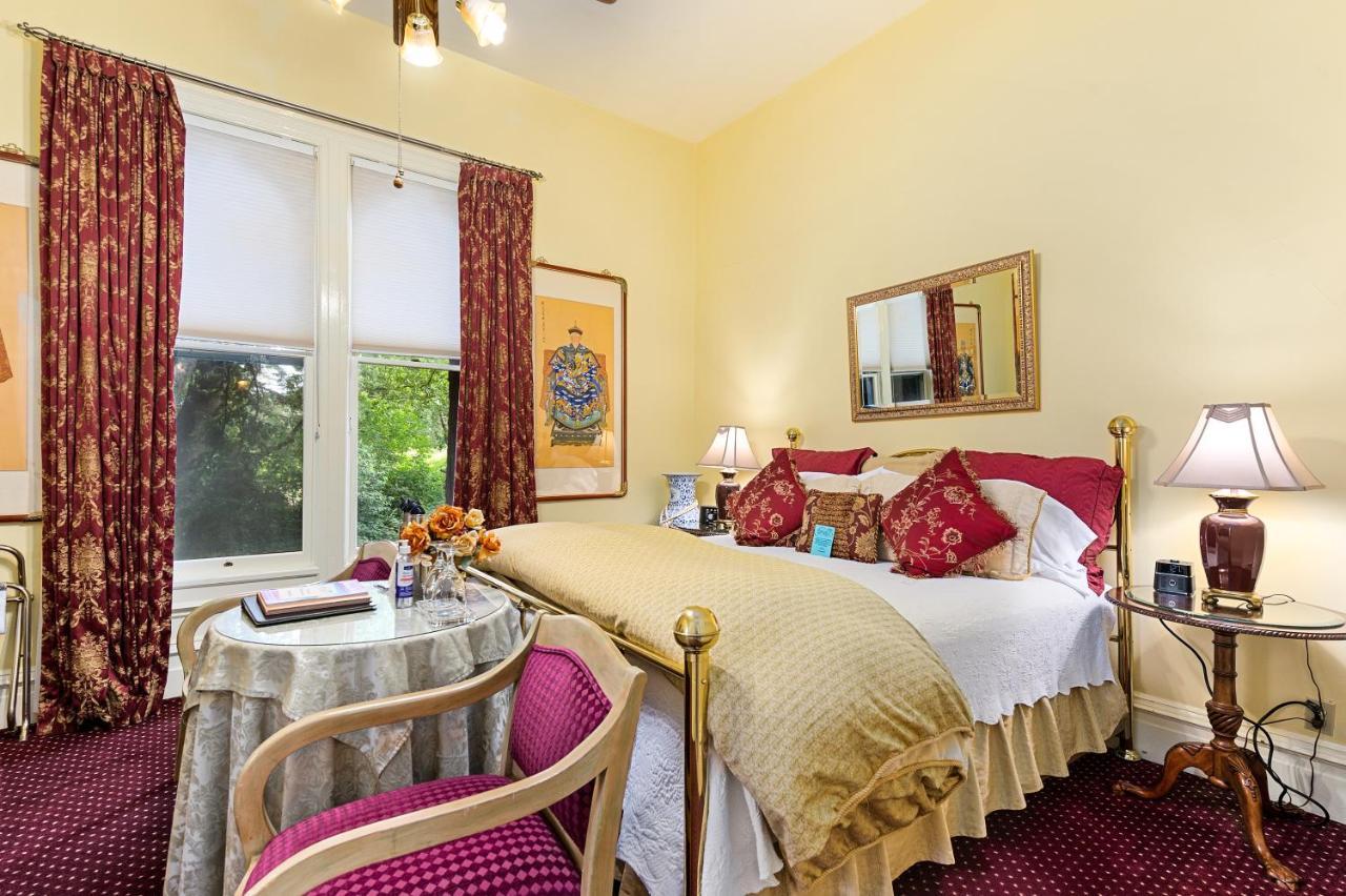 The Gables Wine Country Inn ซานตา โรซา ภายนอก รูปภาพ